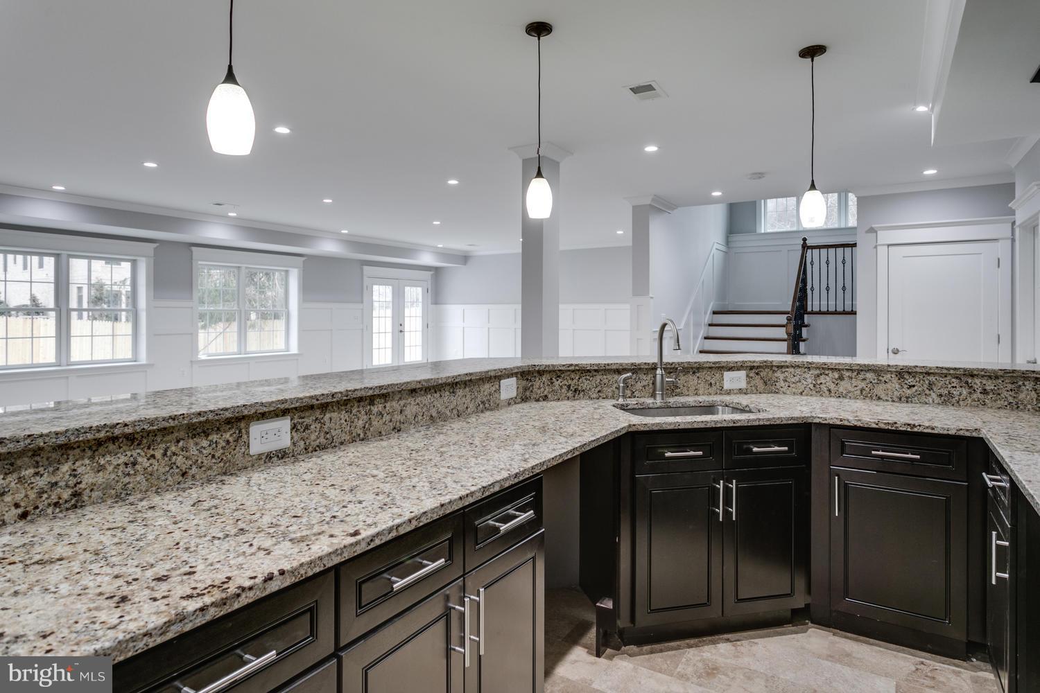 7116 Churchill Road McLean, VA 22101 - Photo 28 of 30 Wetbar