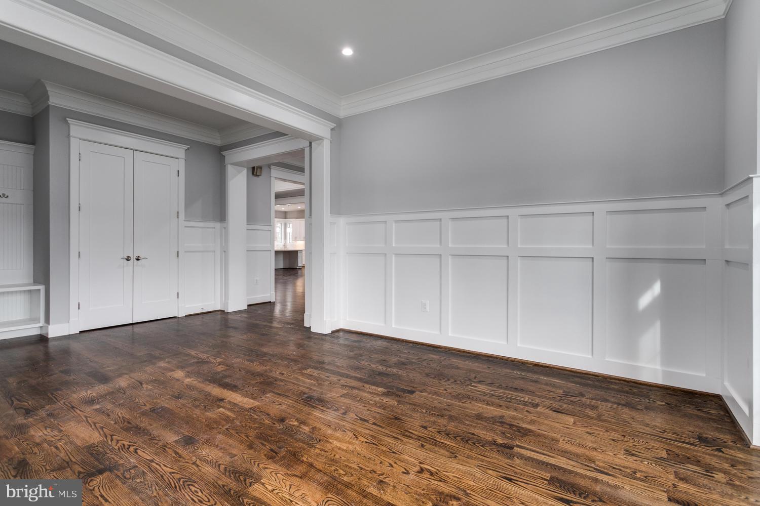 7116 Churchill Road McLean, VA 22101 - Photo 8 of 30 Interior (General)