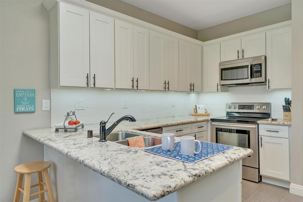 35 Lakeshore Drive Rancho Mirage, CA 92270 - Photo 11 of 30 18-Photo-33