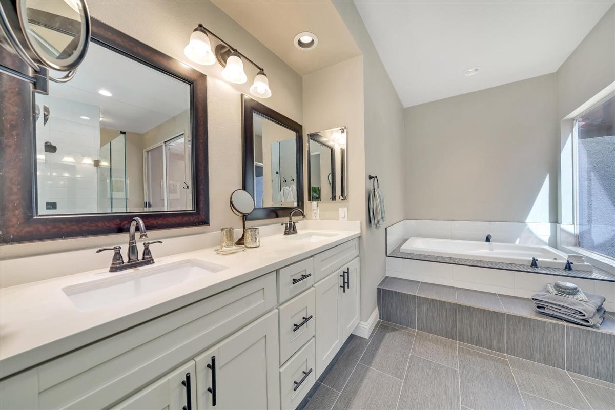 35 Lakeshore Drive Rancho Mirage, CA 92270 - Photo 14 of 30 21-Photo-38