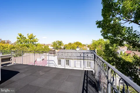 a view of outdoor space yard and patio
