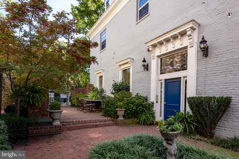 $795,000 | 411 South Columbus Street, Unit 8, Alexandria, VA 22314