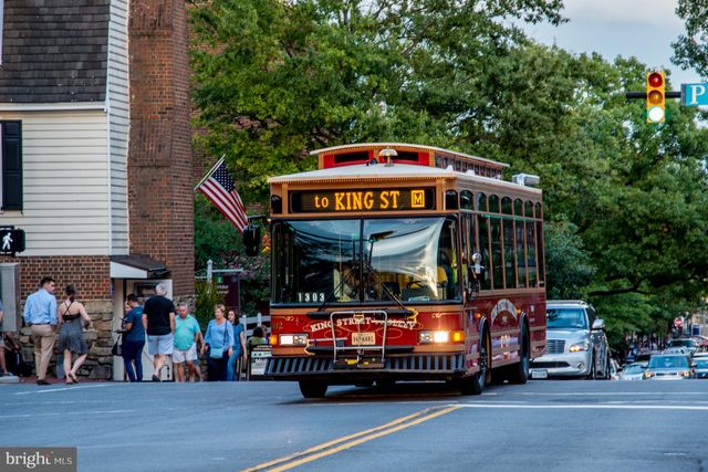 $795,000 | 411 South Columbus Street, Unit 8, Alexandria, VA 22314