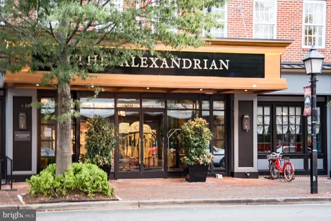 $795,000 | 411 South Columbus Street, Unit 8, Alexandria, VA 22314