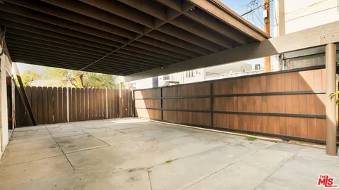 $5,950 | 637 North Alta Vista Boulevard, Los Angeles, CA 90036