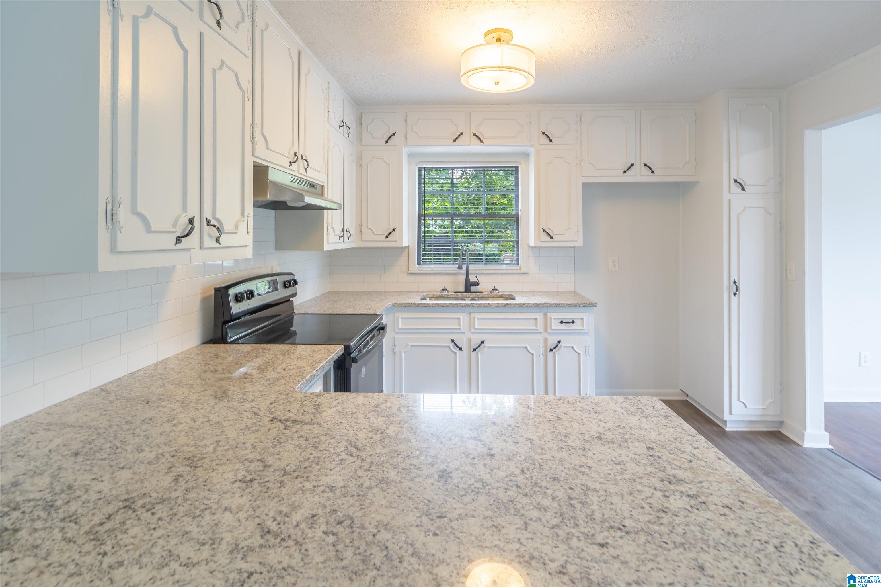 2801 3rd Street Northwest Birmingham, AL 35215 - Photo 7 of 28