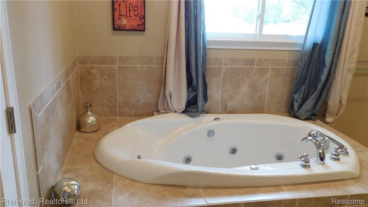 3745 Quarton Road Bloomfield Hills, MI 48302 - Photo 25 of 43 Master Bath Retreat