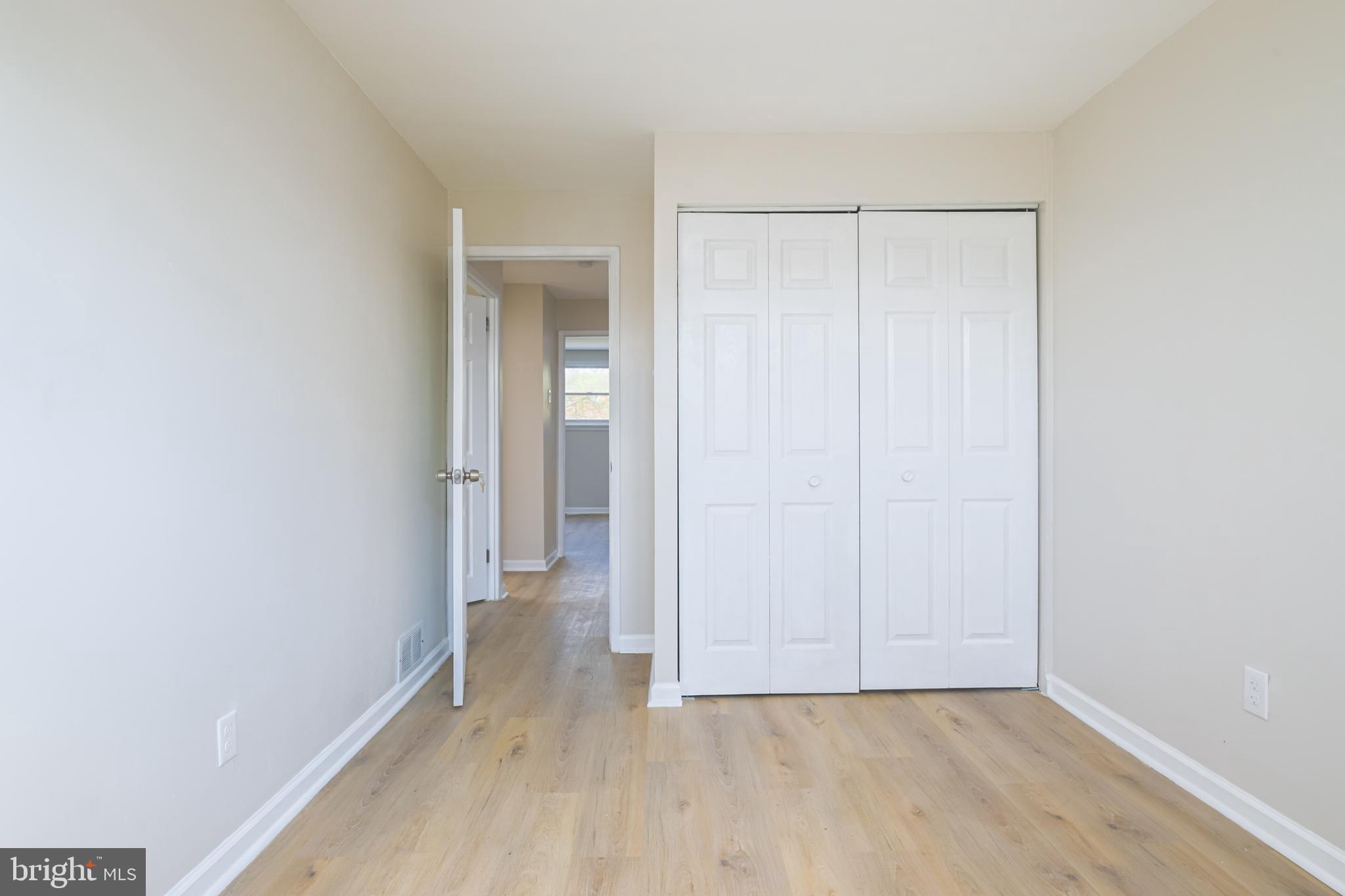 12133 Rambler Road Philadelphia, PA 19154 - Photo 8 of 17