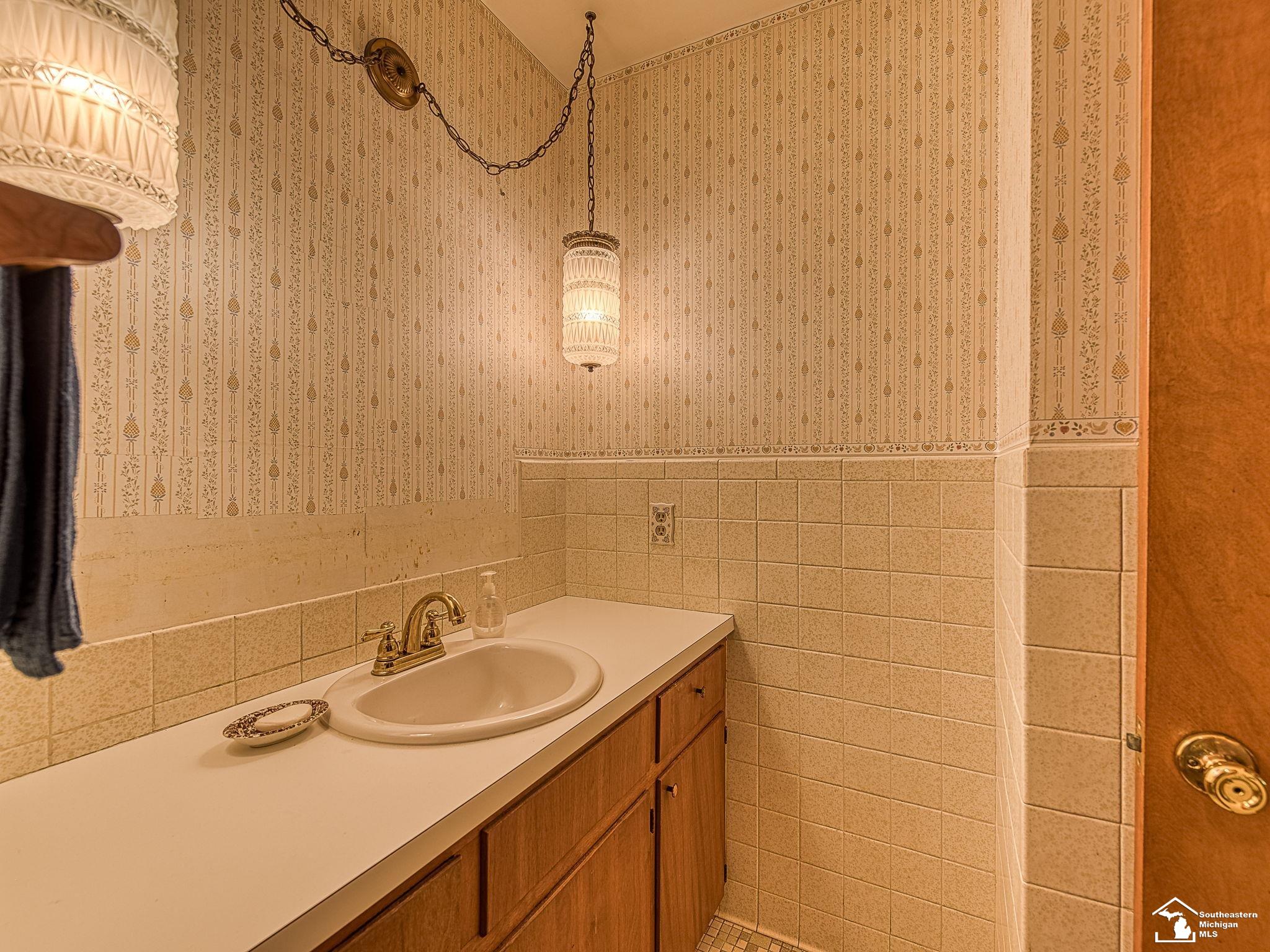 12484 Fessner Road Carleton, MI 48117 - Photo 22 of 54 10x7 Full Bath