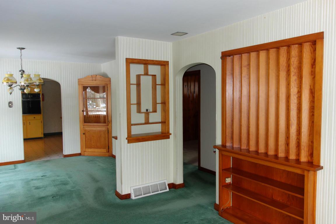 1530 Sandhill Road Lebanon, PA 17046 - Photo 11 of 24 Gallery Image 11