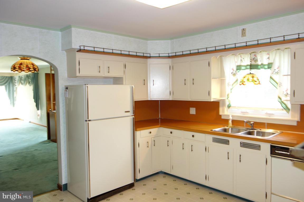 1530 Sandhill Road Lebanon, PA 17046 - Photo 9 of 24 Gallery Image 9