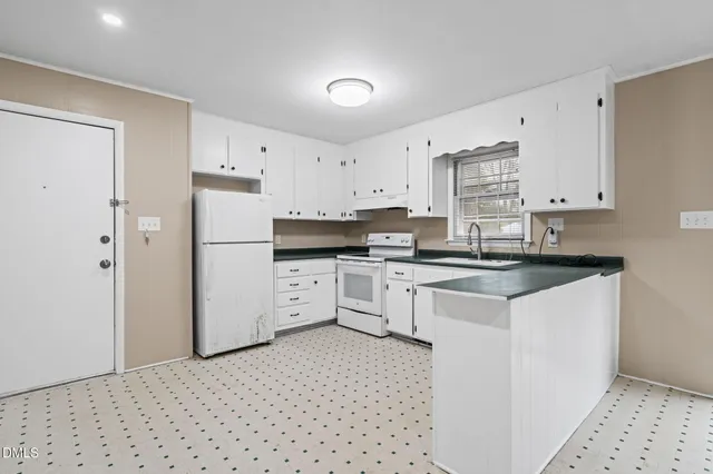 $325,000 | 3712 Huntleigh Drive, Raleigh, NC 27604