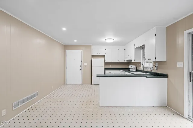 $325,000 | 3712 Huntleigh Drive, Raleigh, NC 27604