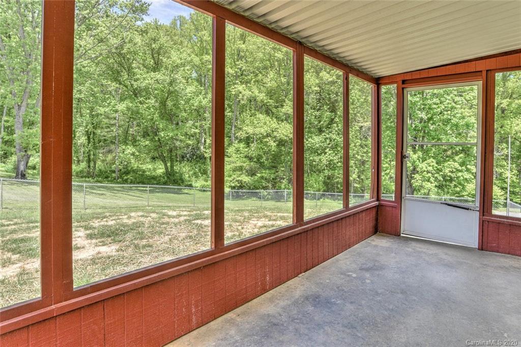 40 Daniel Road Asheville, NC 28806 - Photo 32 of 38 Gallery Image 32