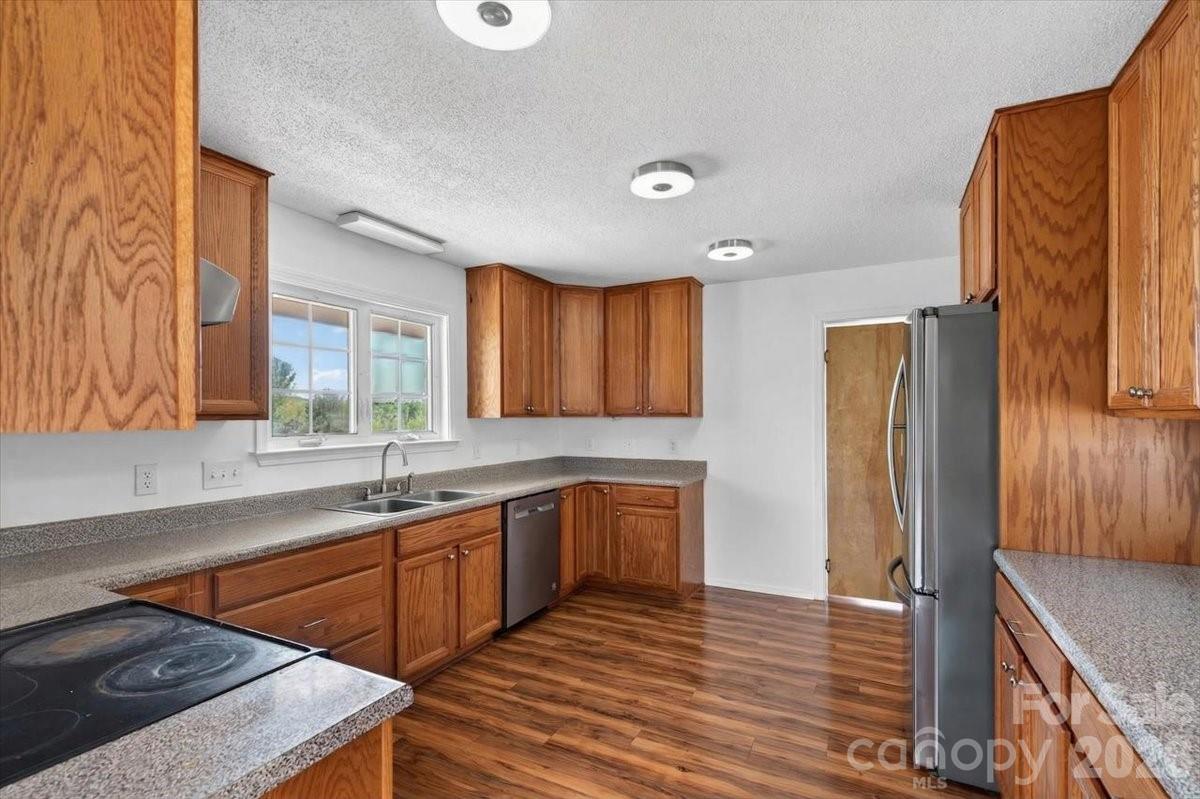 2980 Propst Road Clover, SC 29710 - Photo 20 of 40