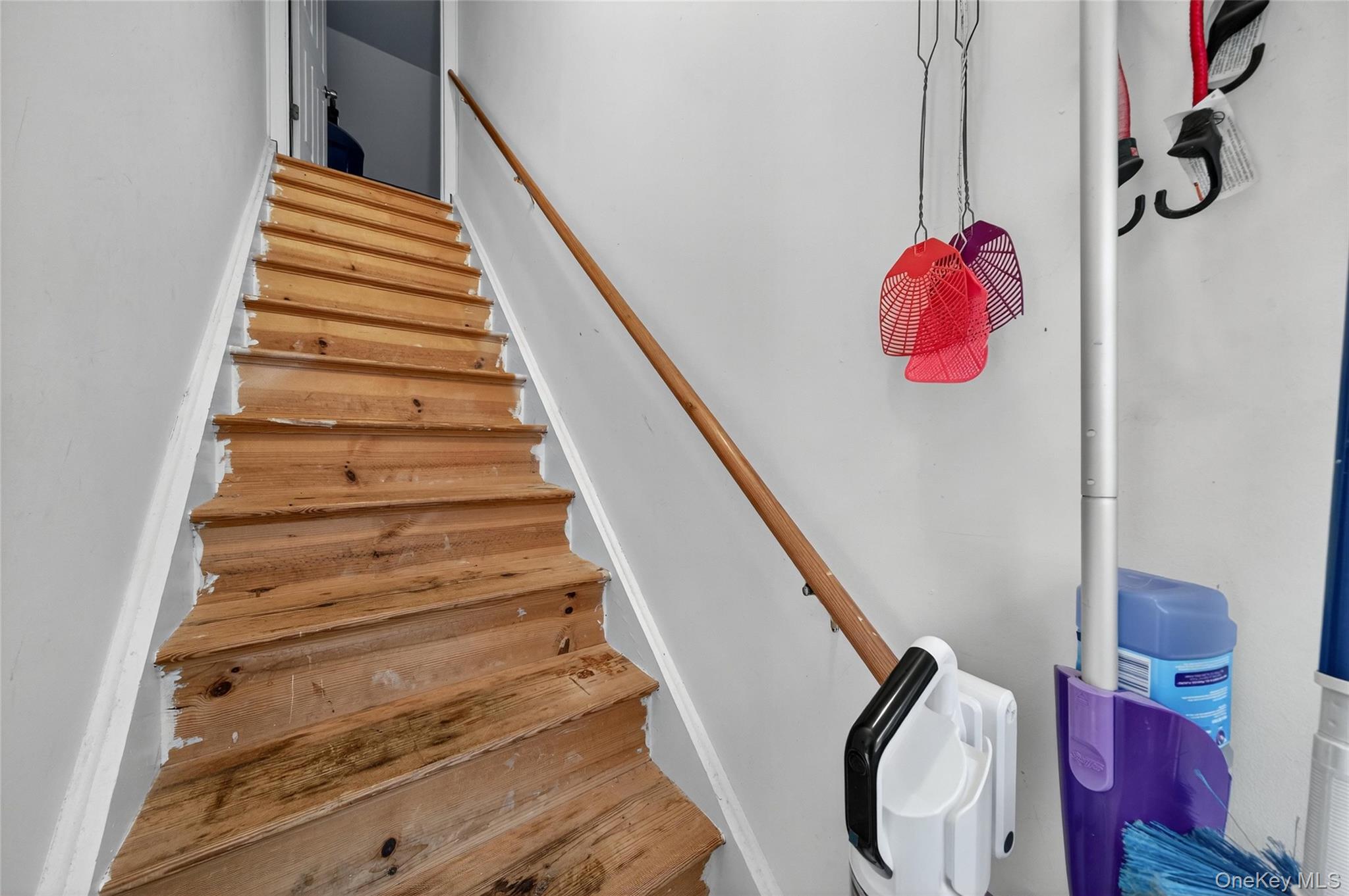 2 Berkeley Court Highland Mills, NY 10930 - Photo 29 of 44 a view of entryway and hall