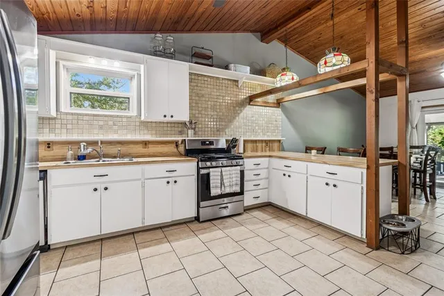 $615,000 | 17641 Deerfield Drive, Lutz, FL 33558