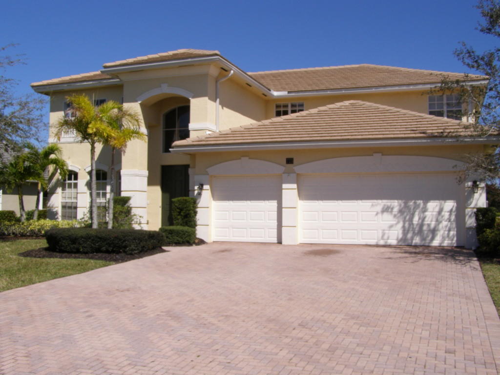 723 Southwest River Bend Circle Stuart, FL 34997 - Photo 27 of 39 front View of Home