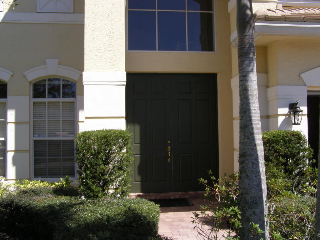 723 Southwest River Bend Circle Stuart, FL 34997 - Photo 32 of 39 executive Plantation 2 story