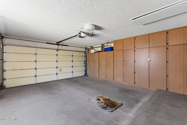 a view of a garage room