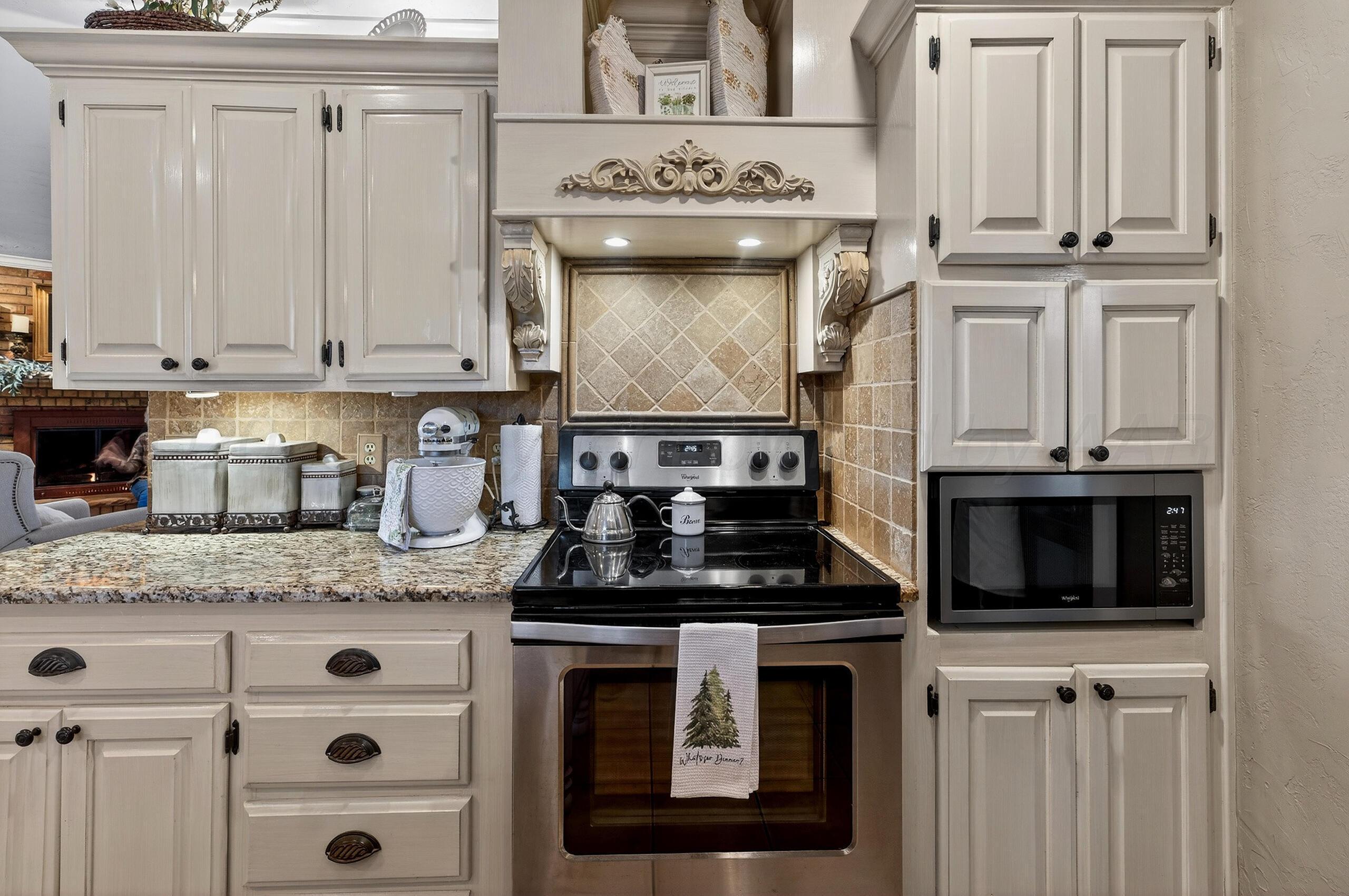 1007 Ave P Sunray, TX 79086 - Photo 12 of 42 Kitchen