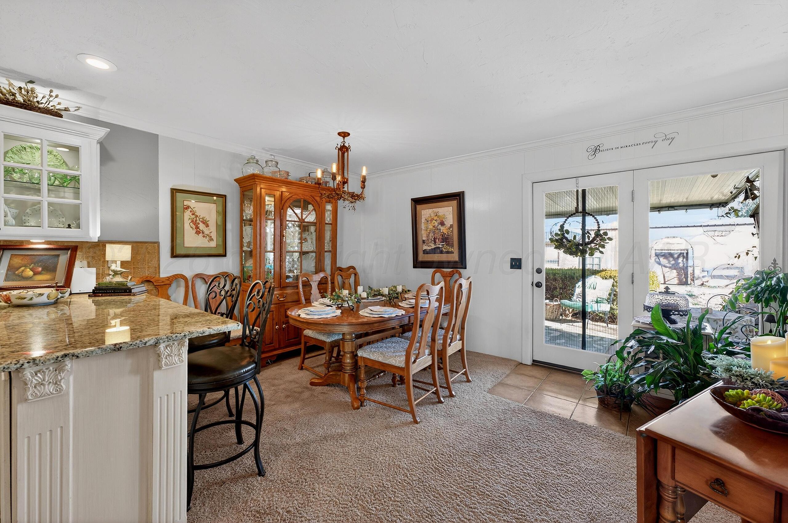 1007 Ave P Sunray, TX 79086 - Photo 15 of 42 Dinning Area