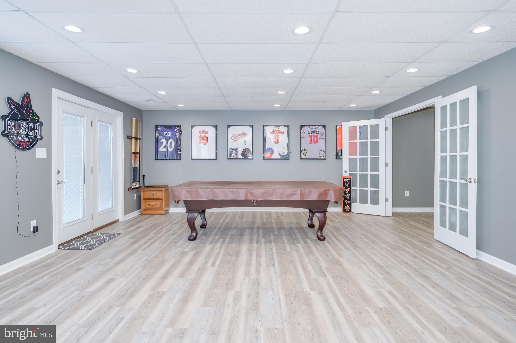 490 Renaissance Drive Martinsburg, WV 25403 - Photo 34 of 73 Spacious game room with stylish decor.