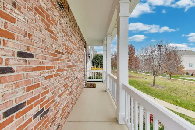 $310,000 | 2200 Neubauer Circle, Lindenhurst, IL 60046