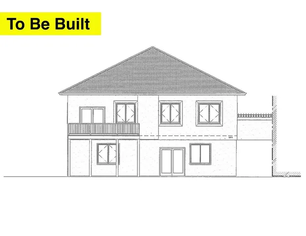 $474,800 | 5614 West Woodbriar Lane, Peoria, IL 61615