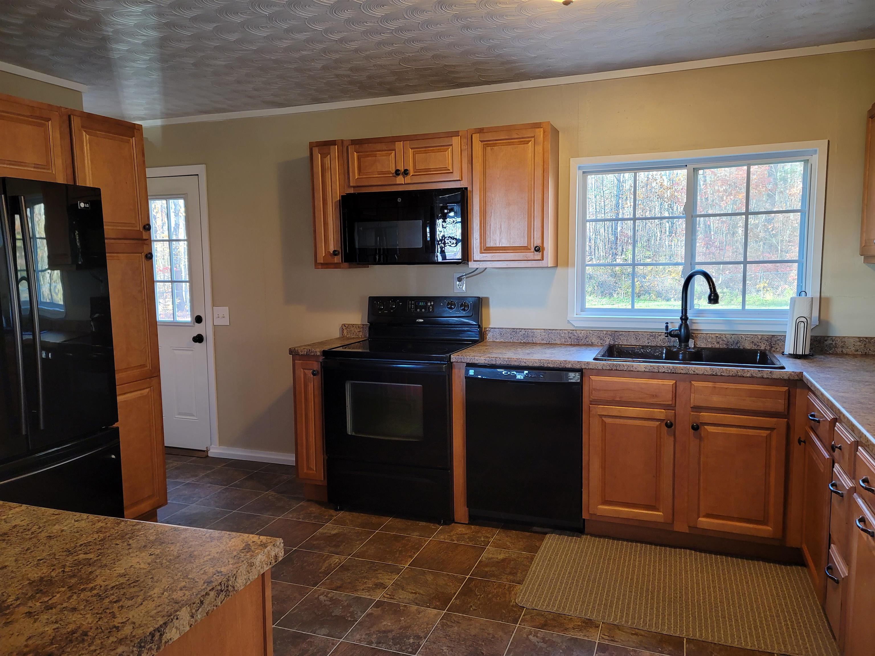 7350 Oak Hill Road Loudon, NH 03307 - Photo 5 of 12 Gallery Image 5