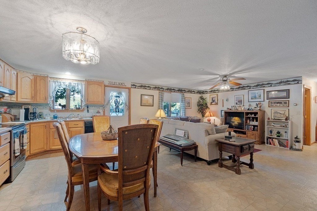 315 Wendell Road Warwick, MA 01378 - Photo 13 of 35