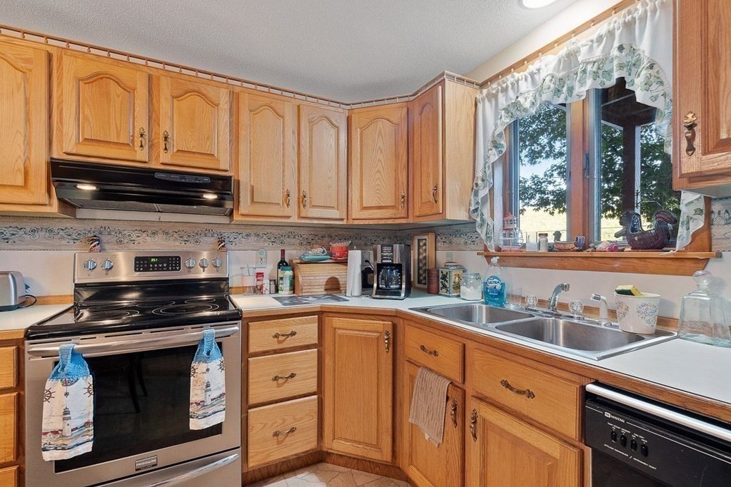 315 Wendell Road Warwick, MA 01378 - Photo 8 of 35