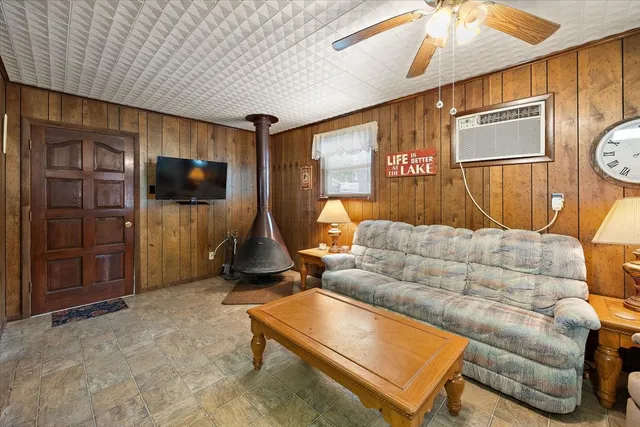 $195,000 | 460 Timberlane Loop, Hemphill, TX 75948