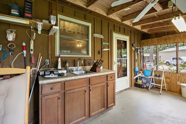 $195,000 | 460 Timberlane Loop, Hemphill, TX 75948