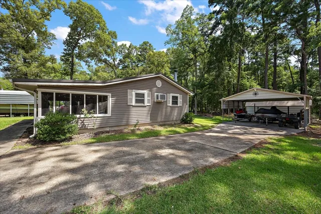 $195,000 | 460 Timberlane Loop, Hemphill, TX 75948