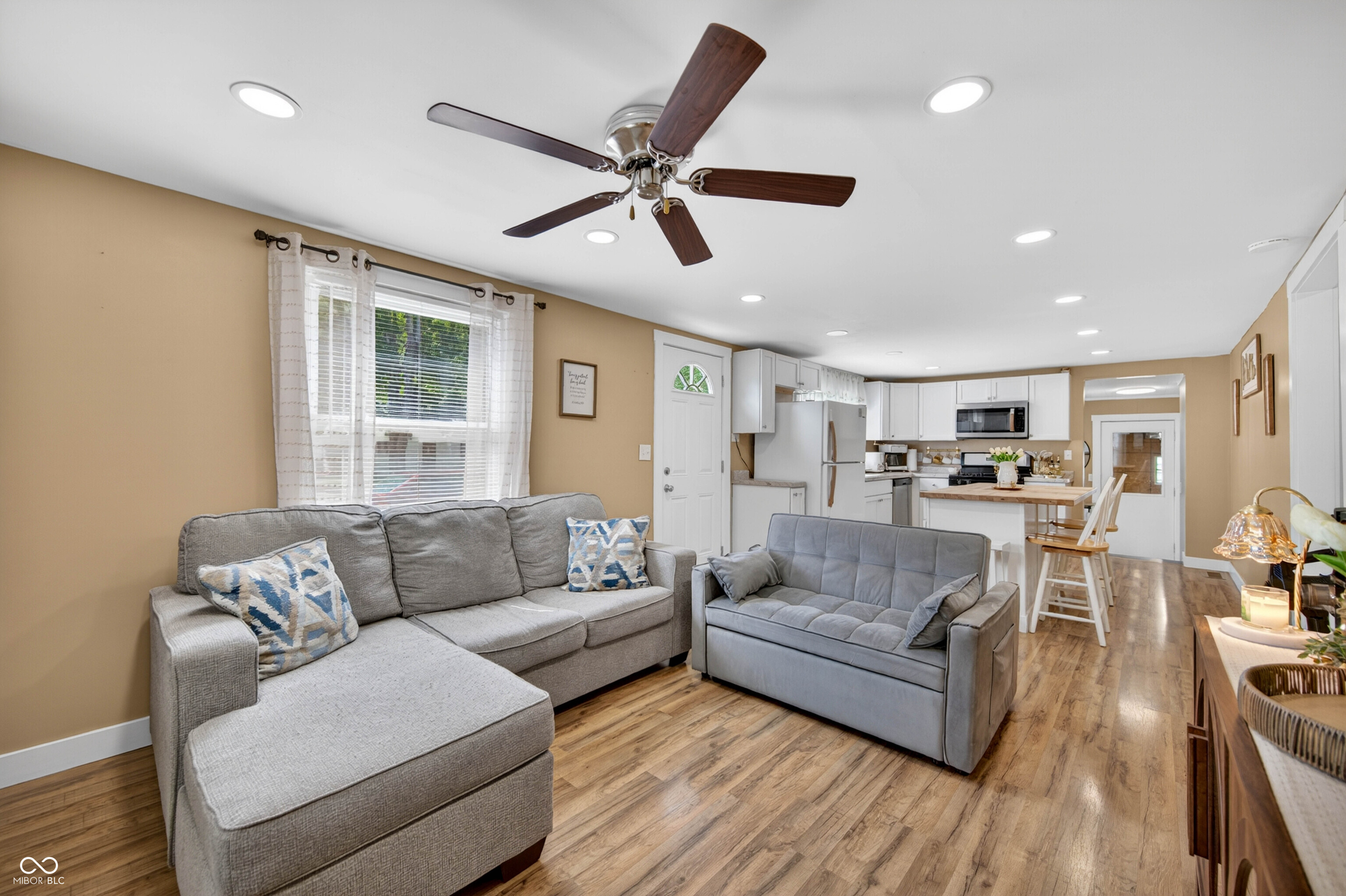 221 Della Road Columbus, IN 47203 - Photo 23 of 58