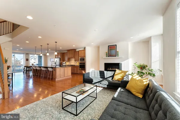 $995,000 | 22477 Foundation Drive, Ashburn, VA 20148