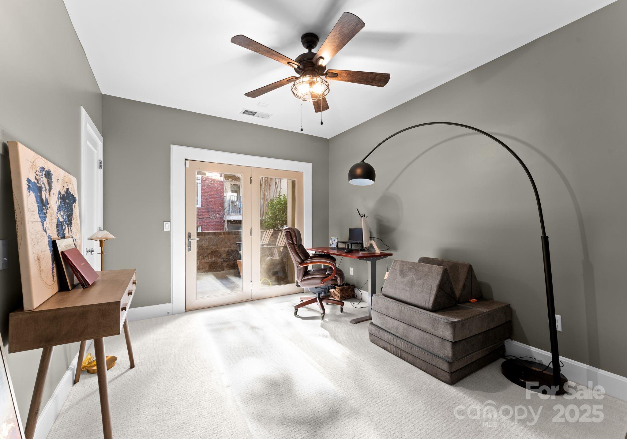420 Queens Road, Unit 6 Charlotte, NC 28207 - Photo 13 of 24 Gallery Image 13
