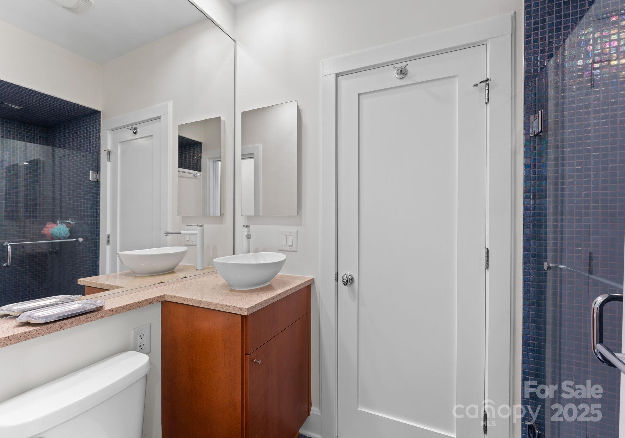 420 Queens Road, Unit 6 Charlotte, NC 28207 - Photo 24 of 24 Gallery Image 24
