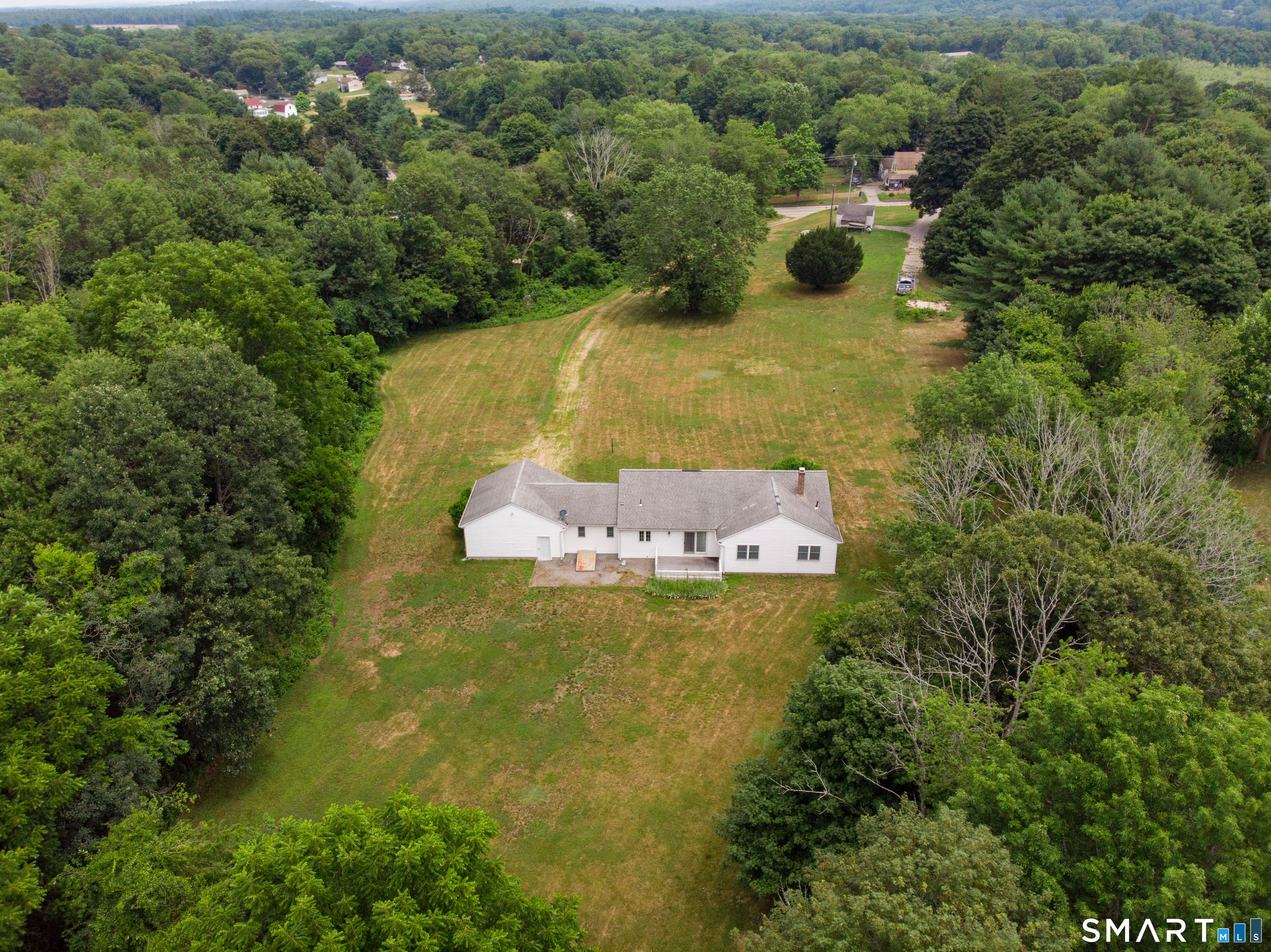 125 Canterbury Road Plainfield, CT 06374 - Photo 2 of 34