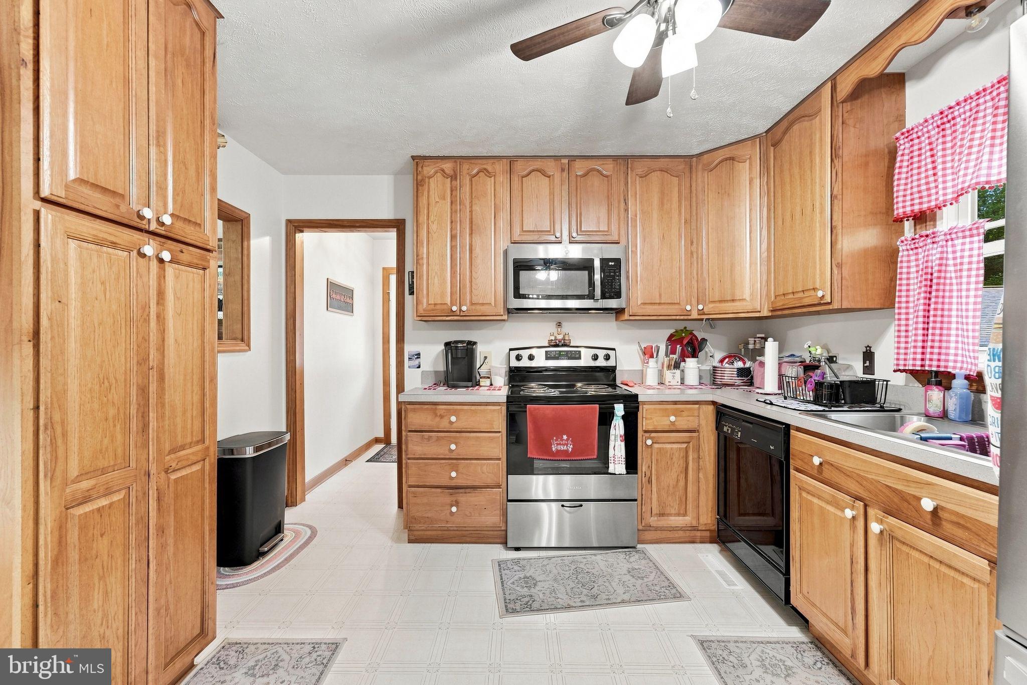5532 Waterford Road Rixeyville, VA 22737 - Photo 10 of 60 Gallery Image 10