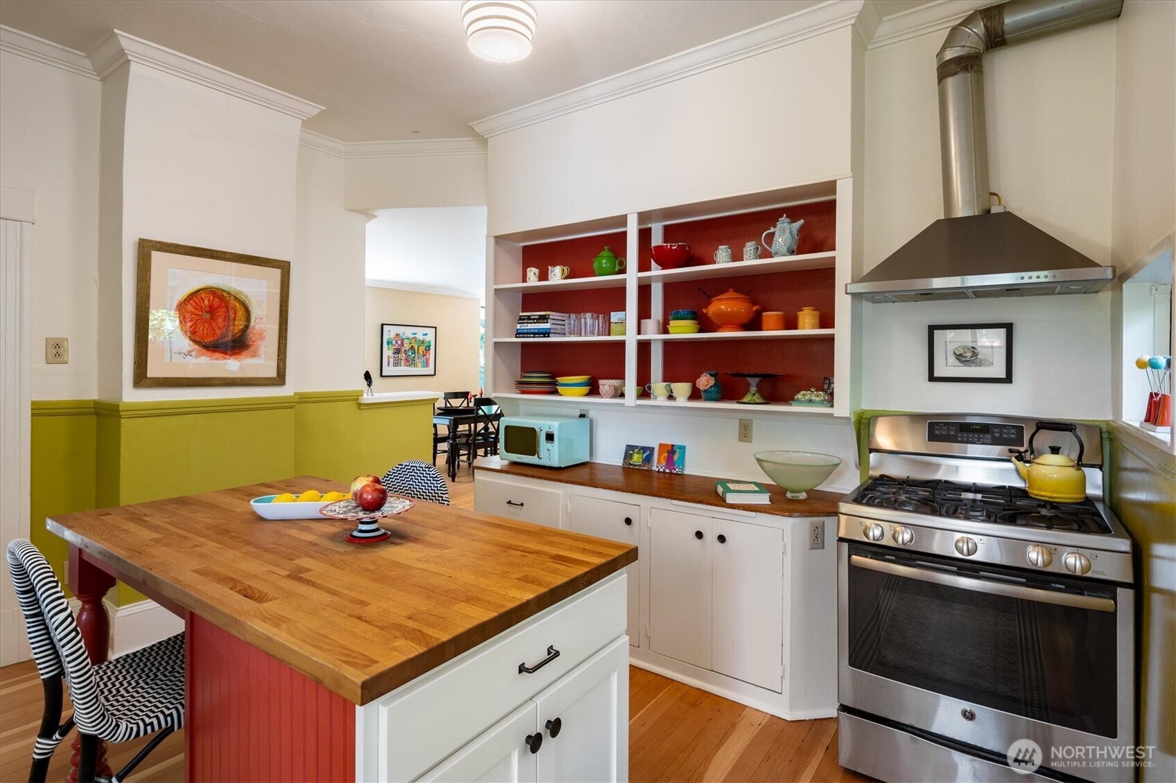 5618 Keystone Place North Seattle, WA 98103 - Photo 12 of 38