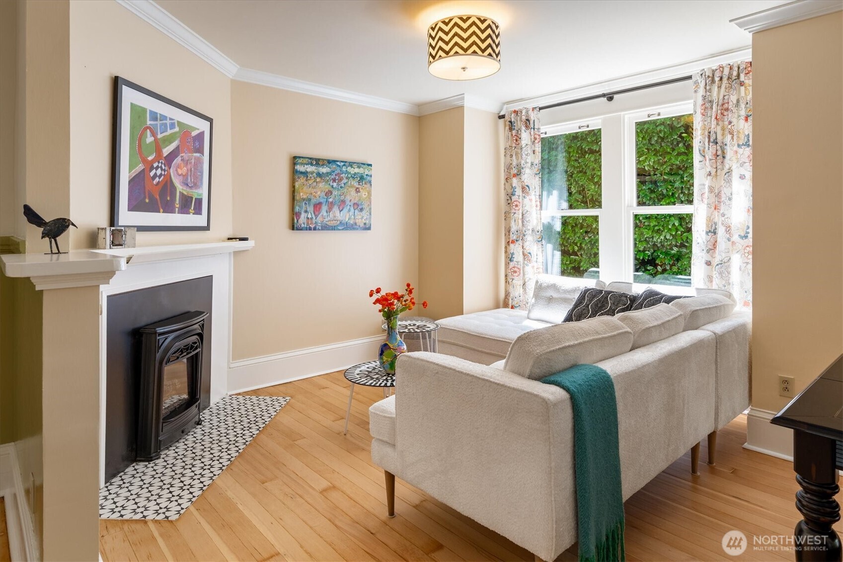 5618 Keystone Place North Seattle, WA 98103 - Photo 8 of 38
