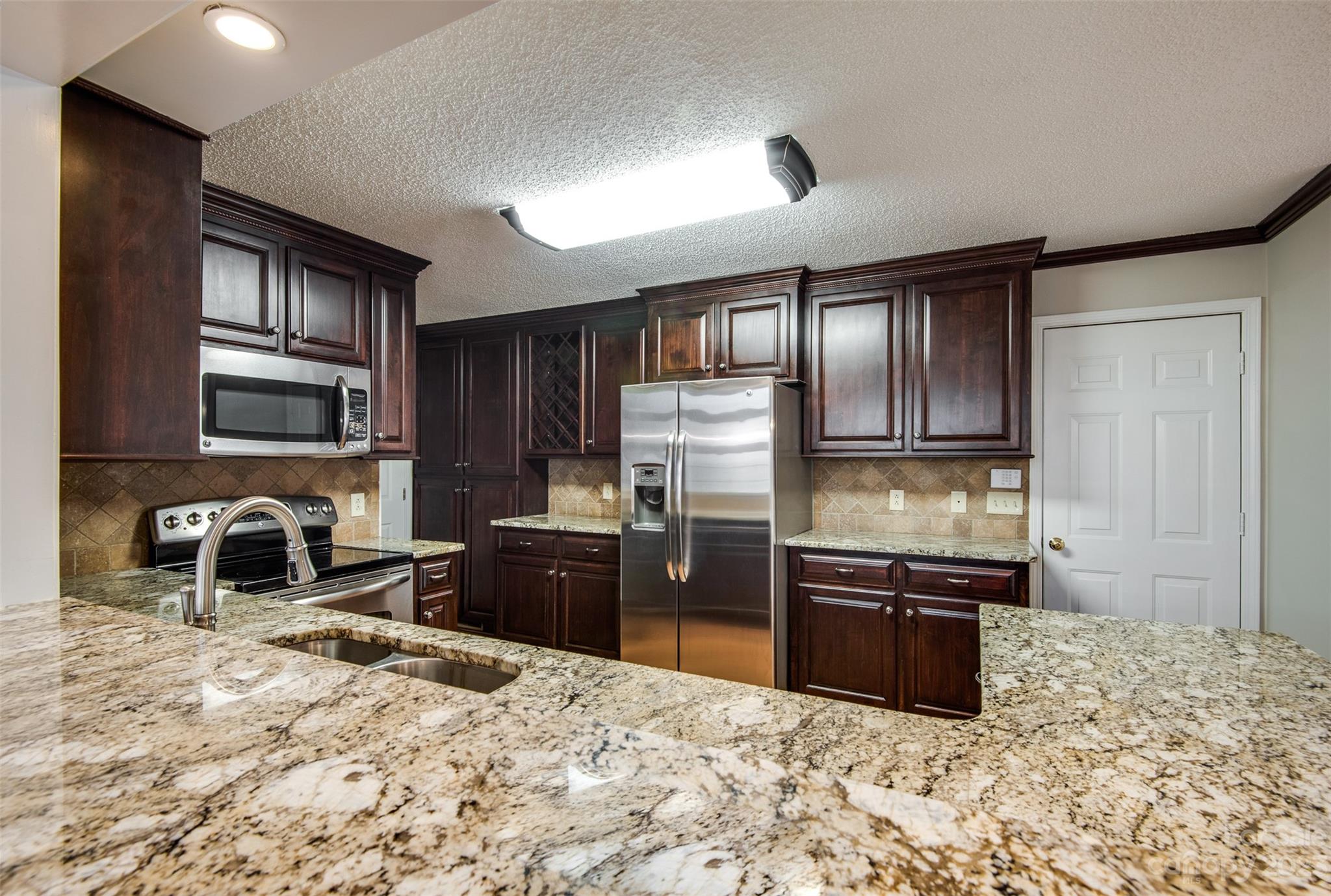 6499 Willowbottom Road Hickory, NC 28602 - Photo 12 of 41 Gallery Image 12