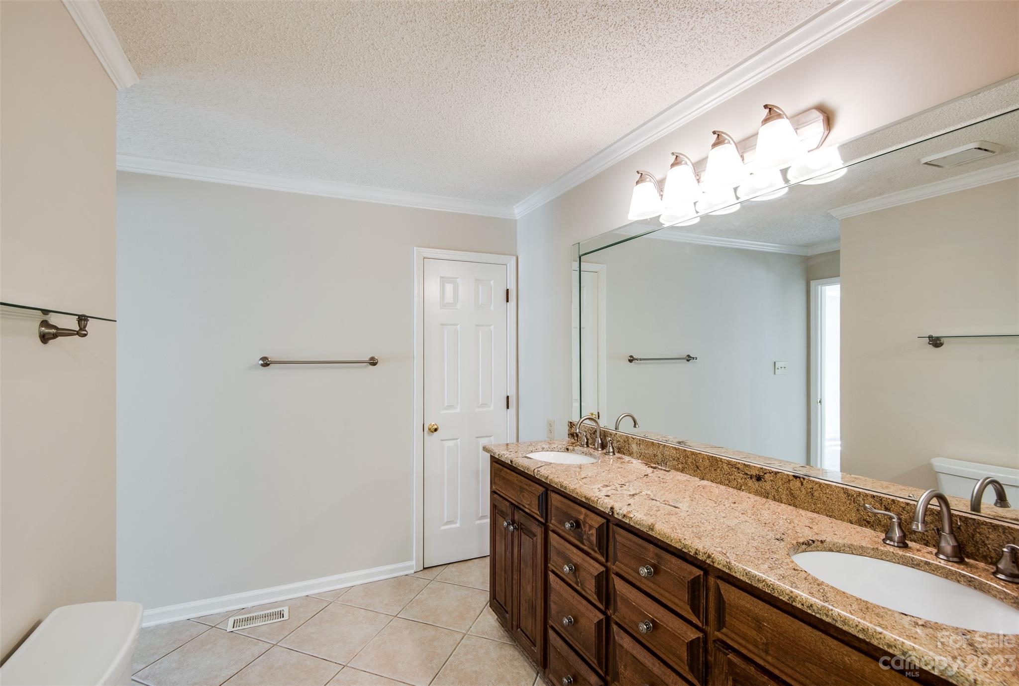 6499 Willowbottom Road Hickory, NC 28602 - Photo 23 of 41 Gallery Image 23