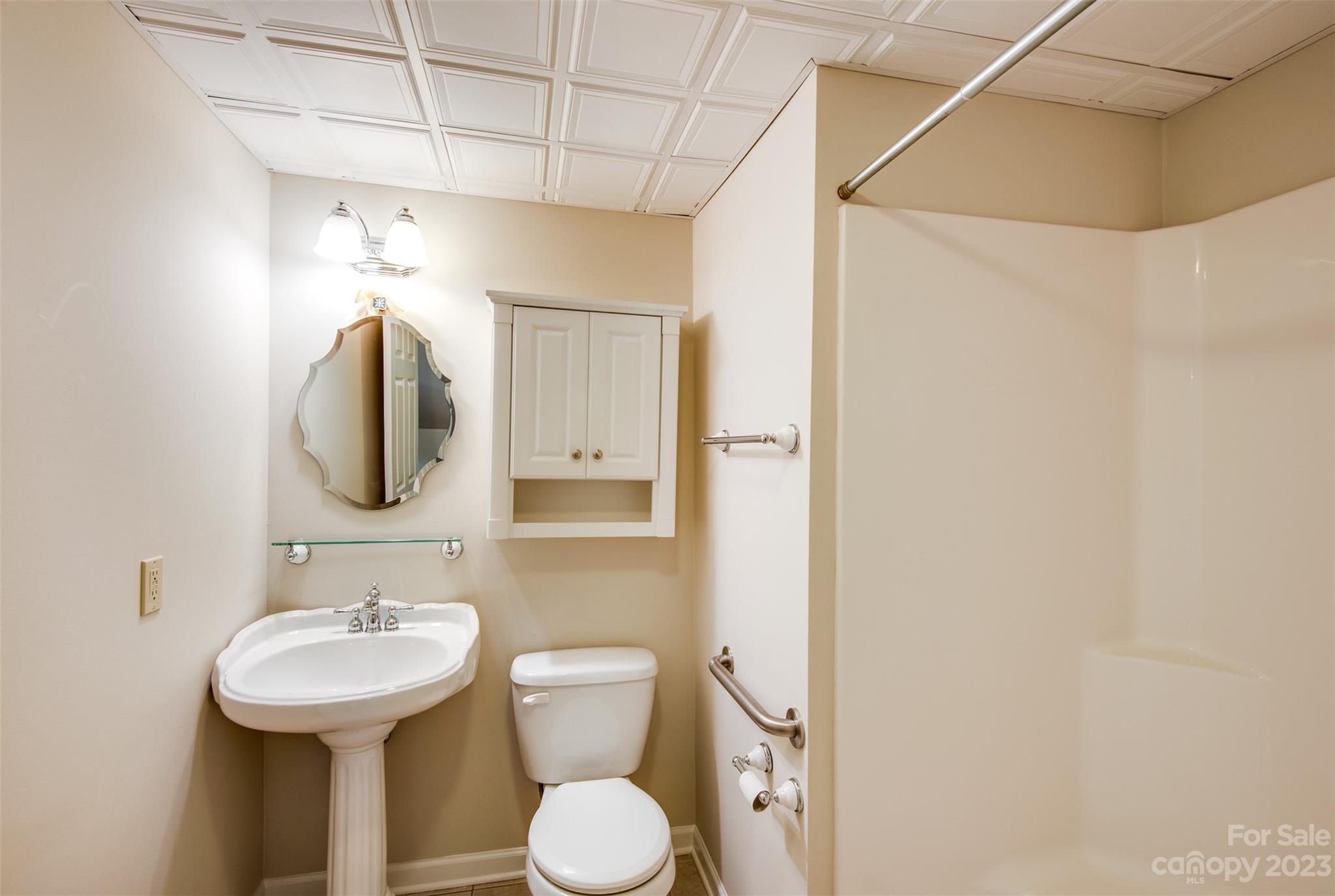 6499 Willowbottom Road Hickory, NC 28602 - Photo 33 of 41 Gallery Image 33