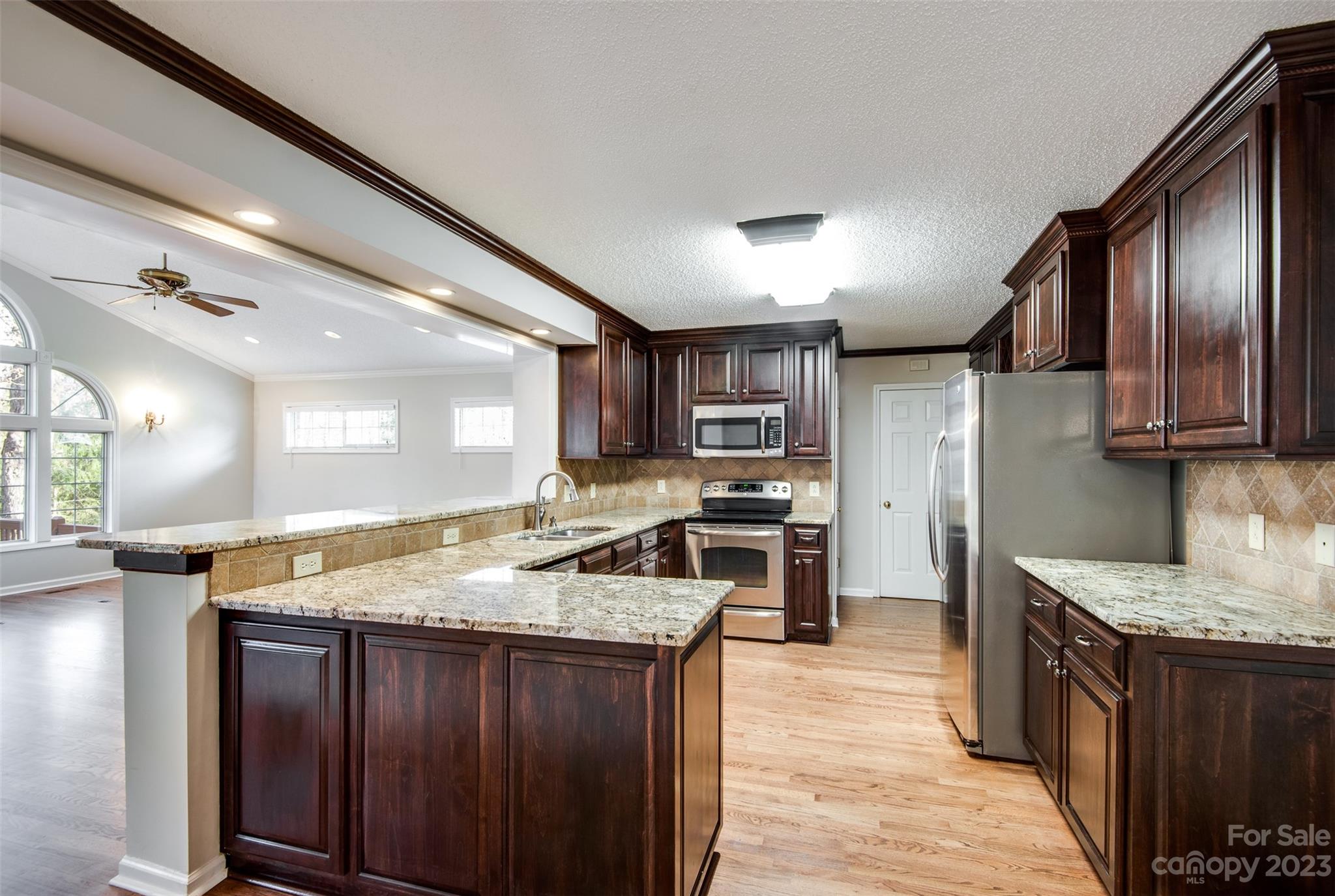 6499 Willowbottom Road Hickory, NC 28602 - Photo 9 of 41 Gallery Image 9