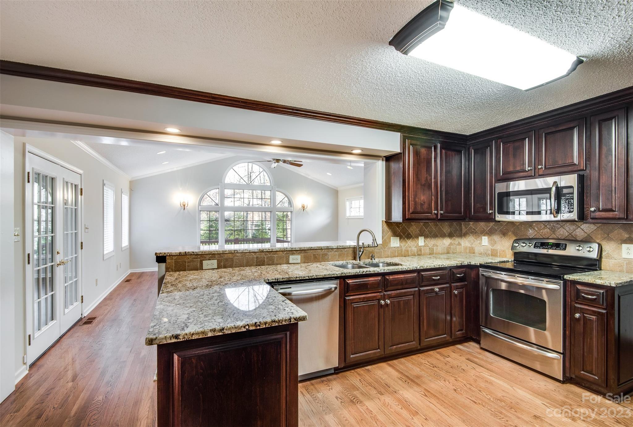 6499 Willowbottom Road Hickory, NC 28602 - Photo 10 of 41 Gallery Image 10