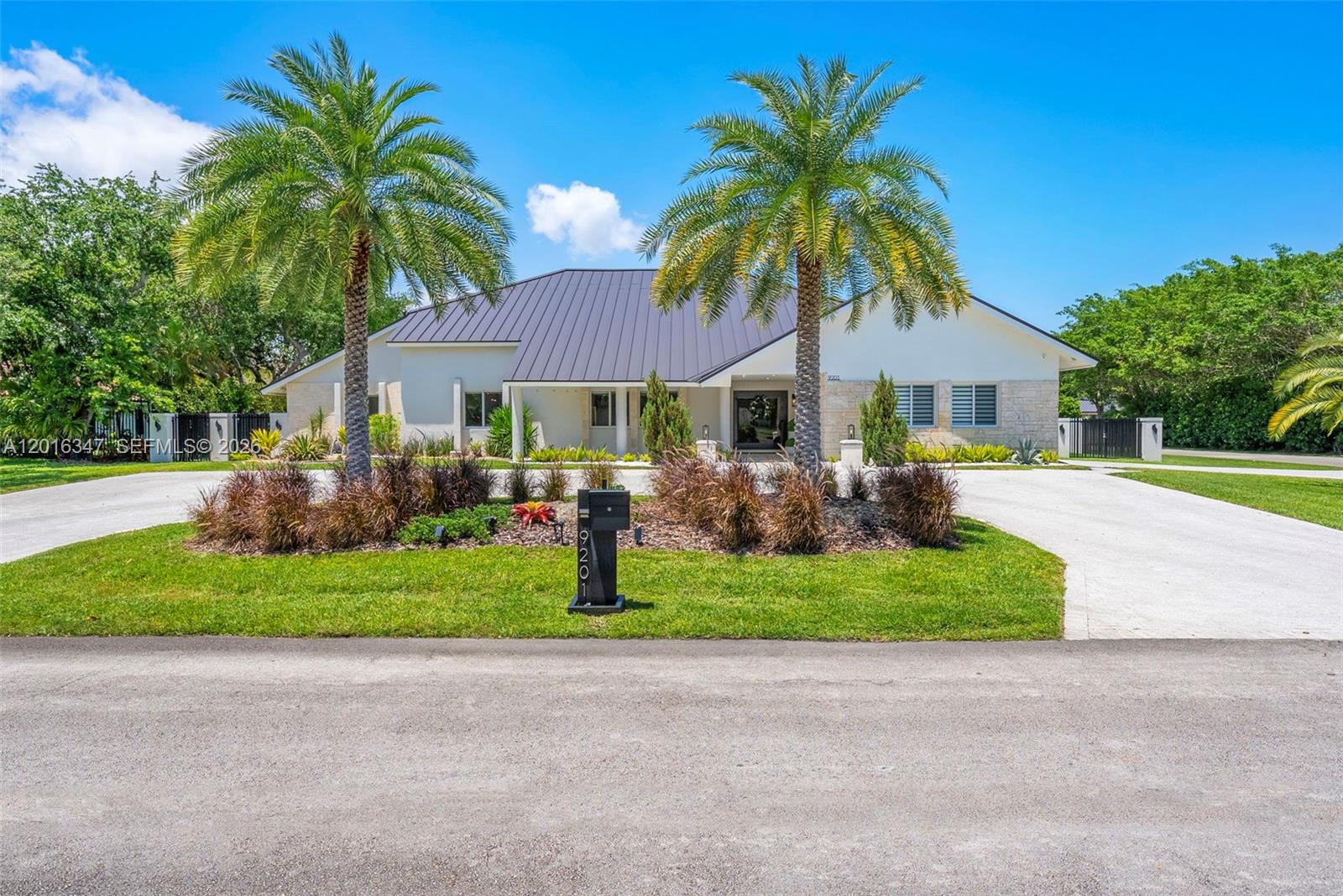 9201 Southwest 102nd Street Miami, FL 33176 - Photo 2 of 106