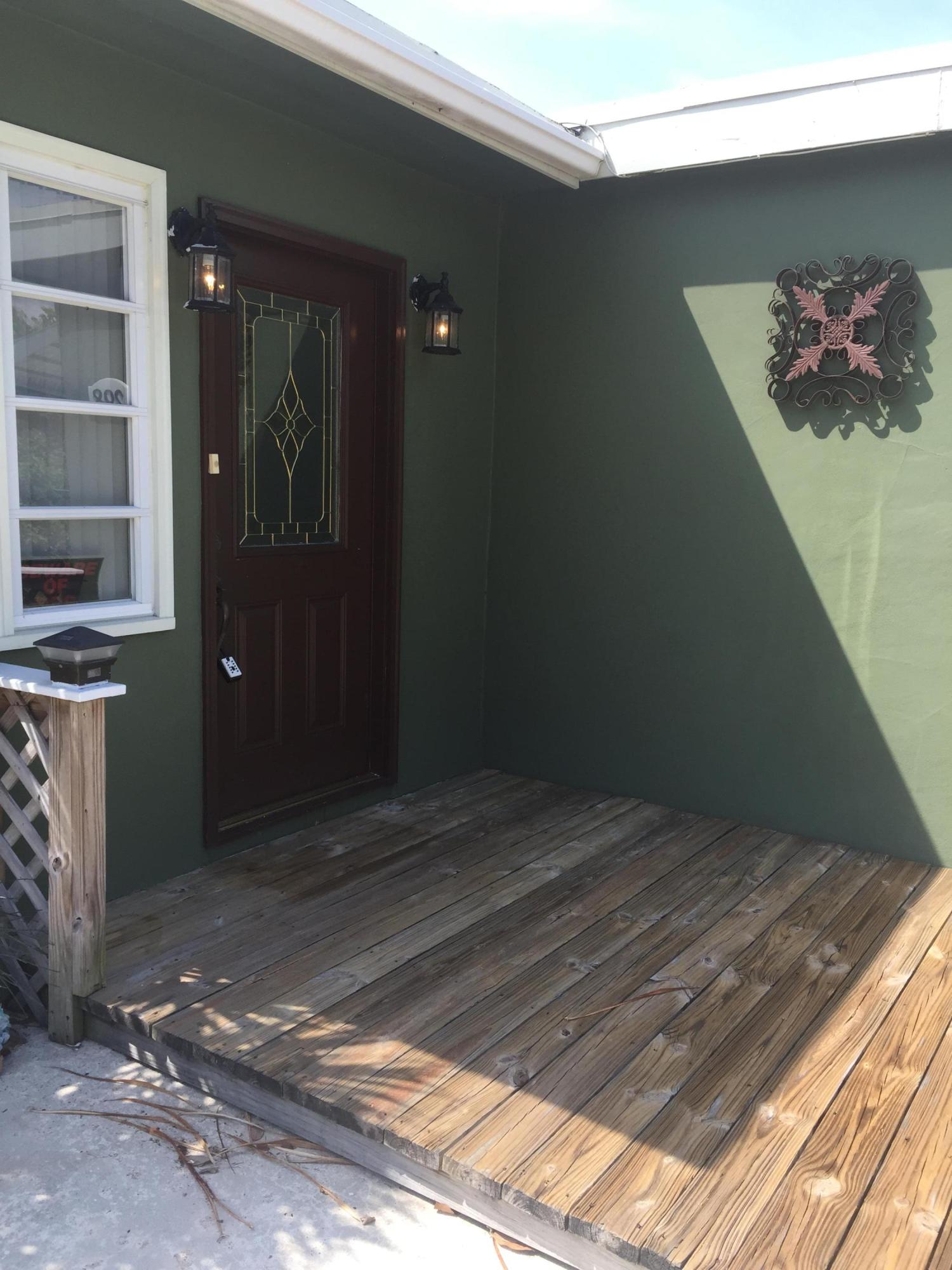 298 Lancaster Street Boca Raton, FL 33487 - Photo 19 of 20 entry